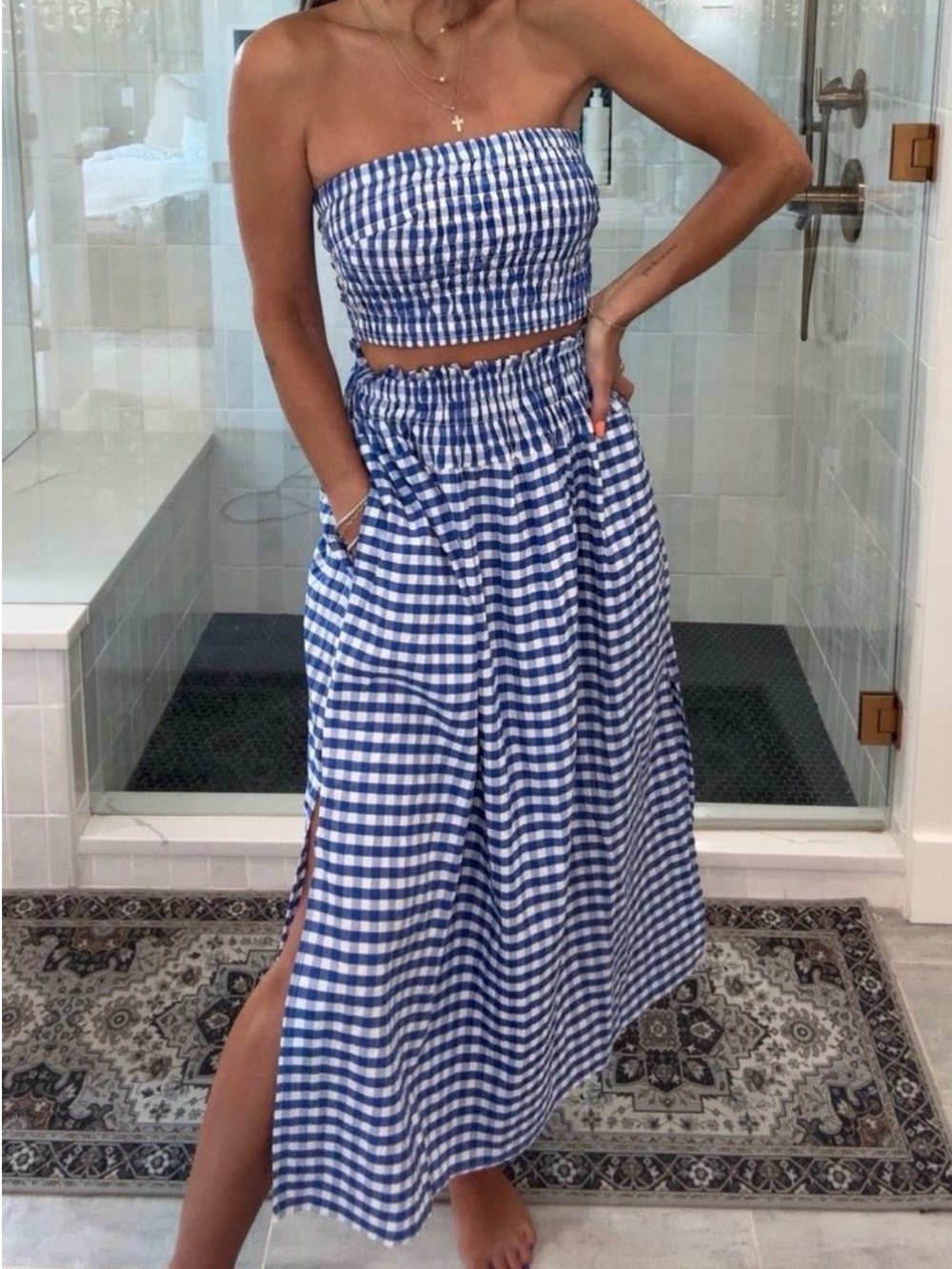 Universal Thread Blue White Gingham Midi Skirt Side Slits Pockets Large Smocked